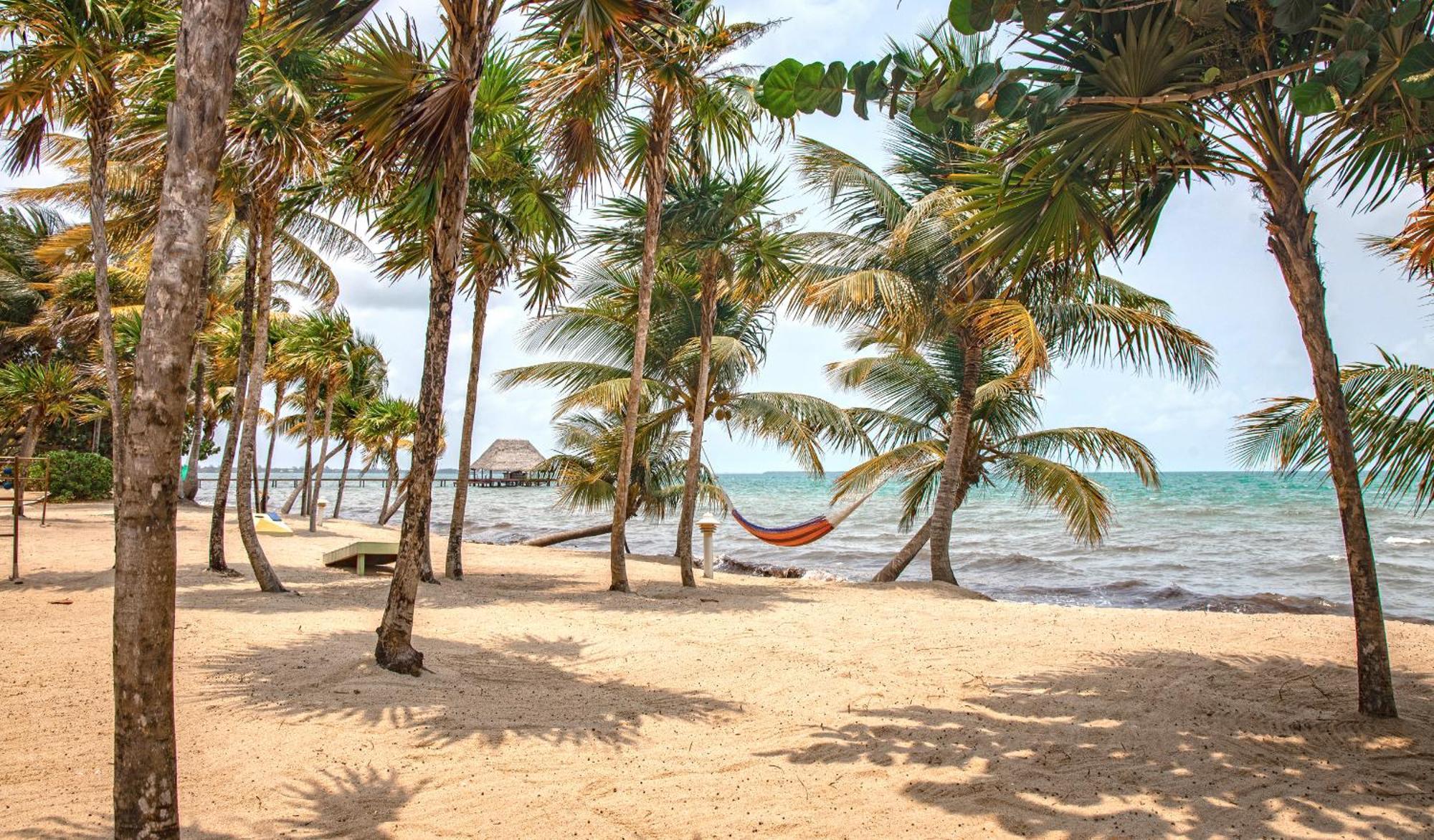 Laru Beya Resort Placencia Exterior foto