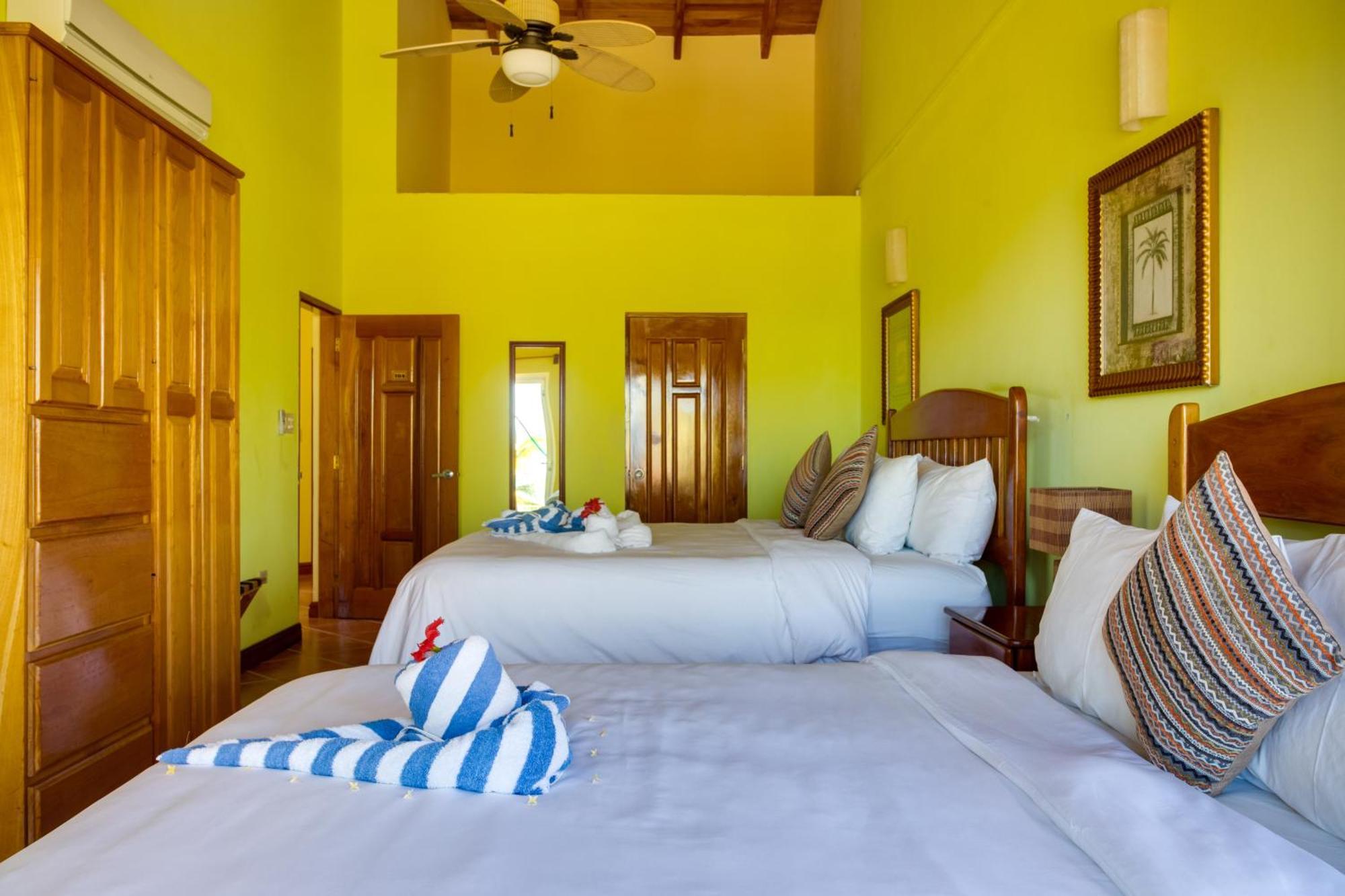 Laru Beya Resort Placencia Exterior foto