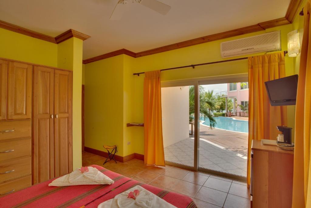 Laru Beya Resort Placencia Quarto foto